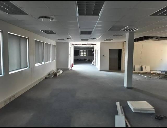 OFFICE FOR SALE IN HILTON